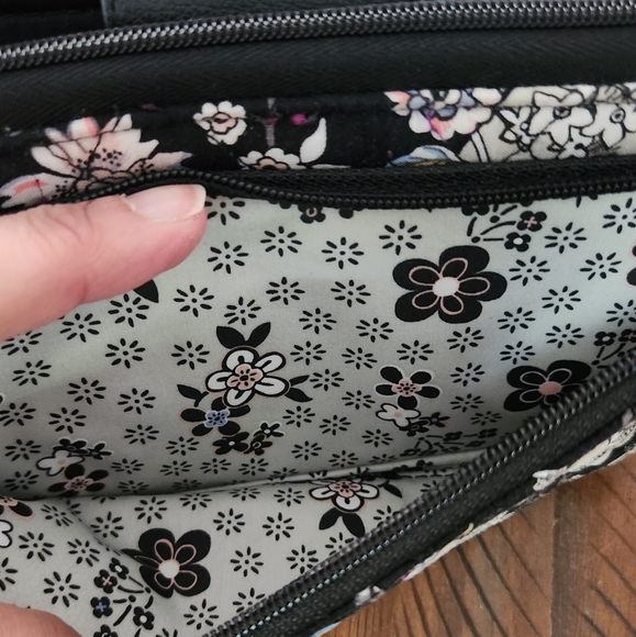 Vera Bradley purse - Picture 5 of 5
